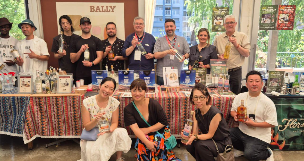 Delegación de piscos chilenos a Japón