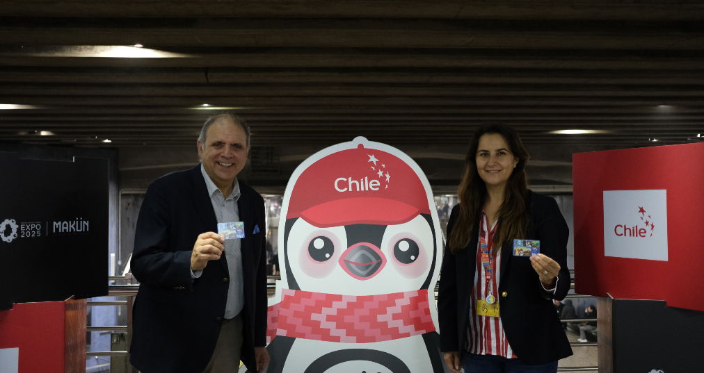 Rafael Sabat de ProChile y Paulina Etcheverry, gerente division negocios de Metro