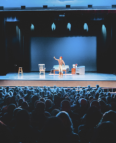 Apoyo a la Traducción y Subtitulación de Obras Teatrales RM FNDR 2022