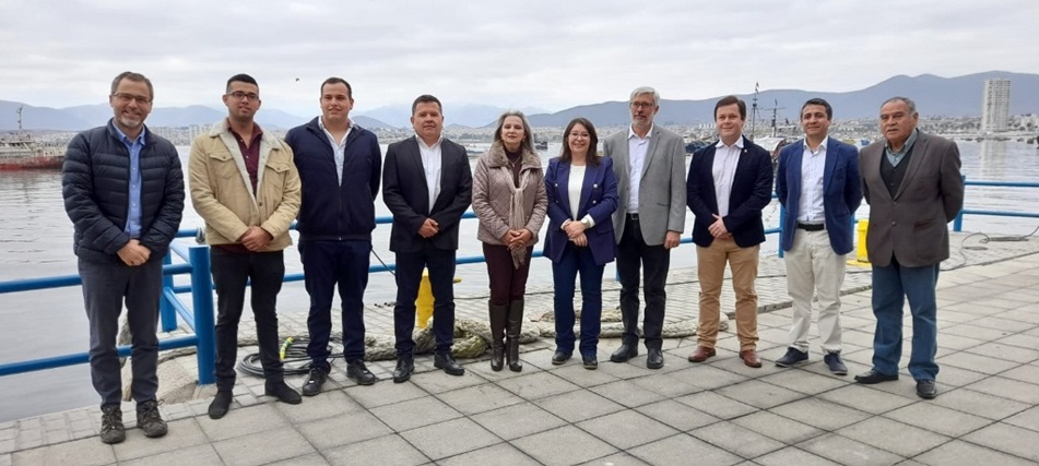 ProChile junto a autoridades locales y nacionales en trabajo de promoción del Pisco chileno